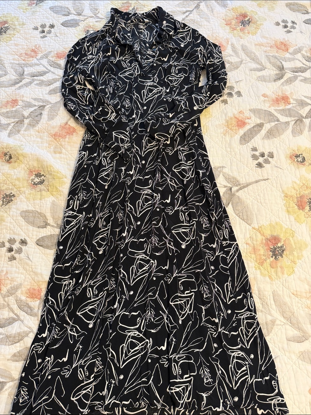 Zara Black Maxi Dress with White Abstract Line Floral Print